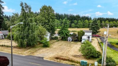 9139 Burnett Road SE, Yelm, WA 98597 - Photo 2