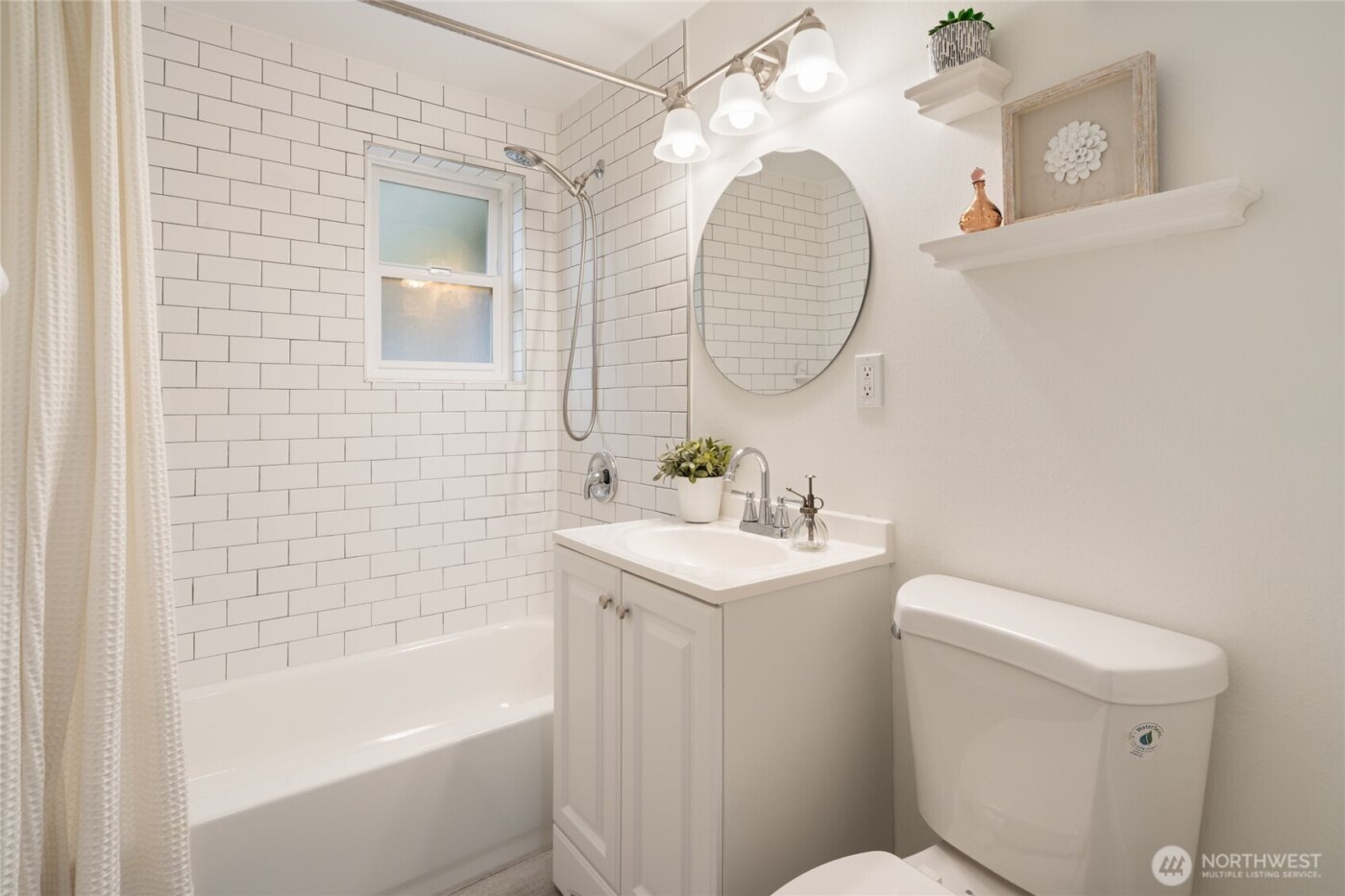 9808 Linden Avenue N, Seattle, WA 98103