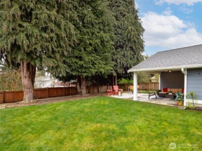 9808 Linden Avenue N, Seattle, WA 98103 - Photo 22