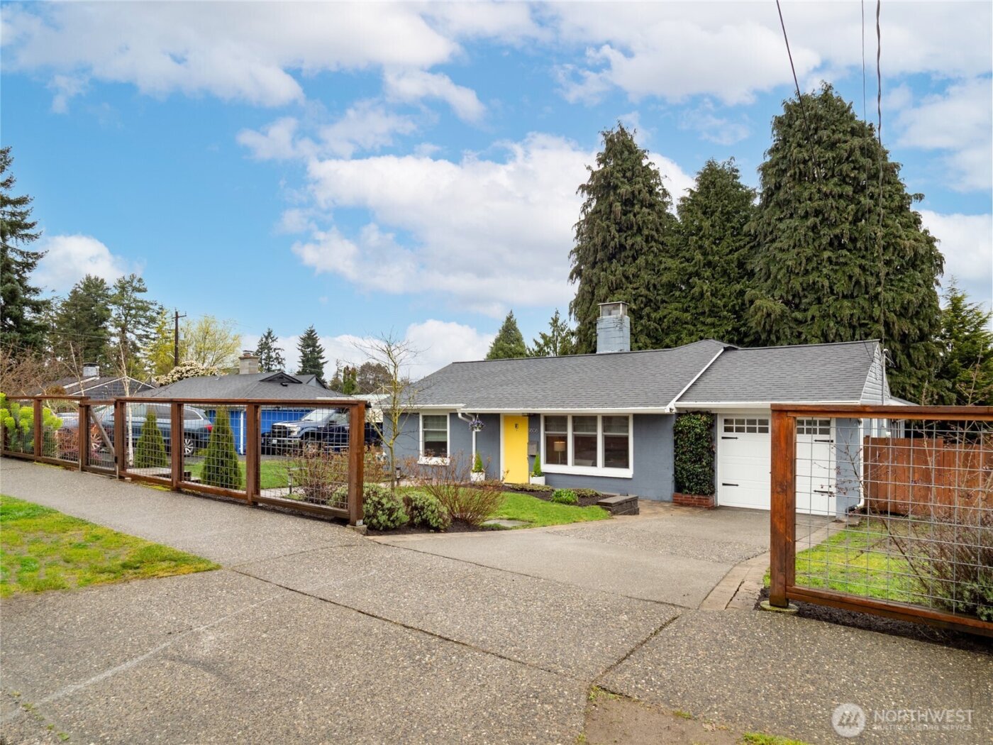 9808 Linden Avenue N, Seattle, WA 98103
