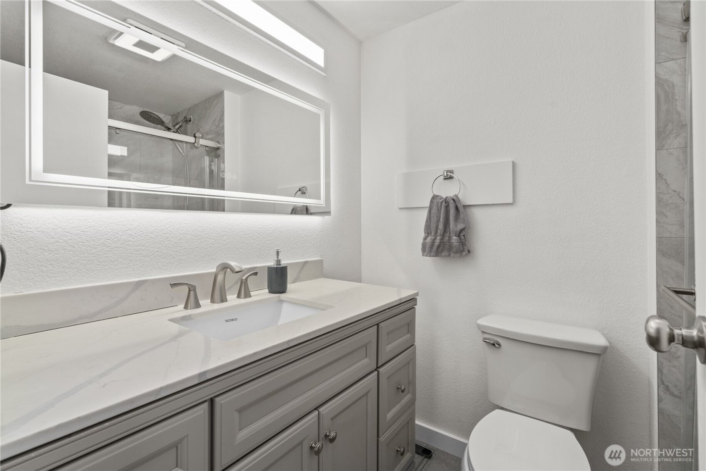 5736 S 238th Court #E4, Kent, WA 98032