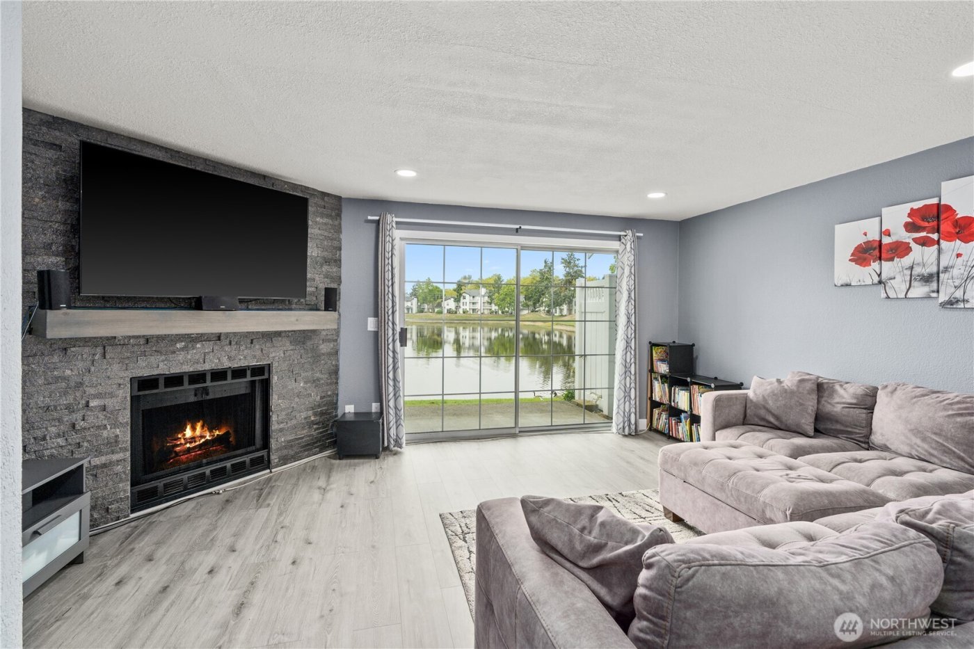 5736 S 238th Court #E4, Kent, WA 98032