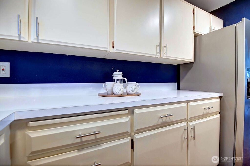 13045 15th Avenue NE #F7, Seattle, WA 98125