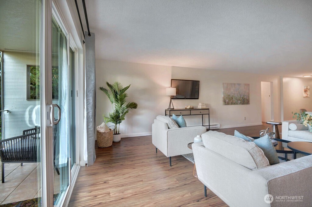 13045 15th Avenue NE #F7, Seattle, WA 98125