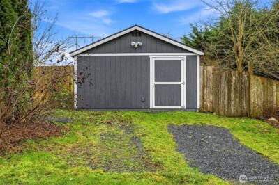 8017 64th Street SE, Snohomish, WA 98290 - Photo 32