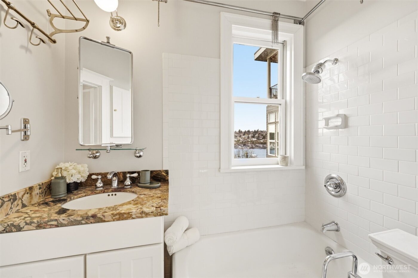 2915 Franklin Avenue E #A, Seattle, WA 98102