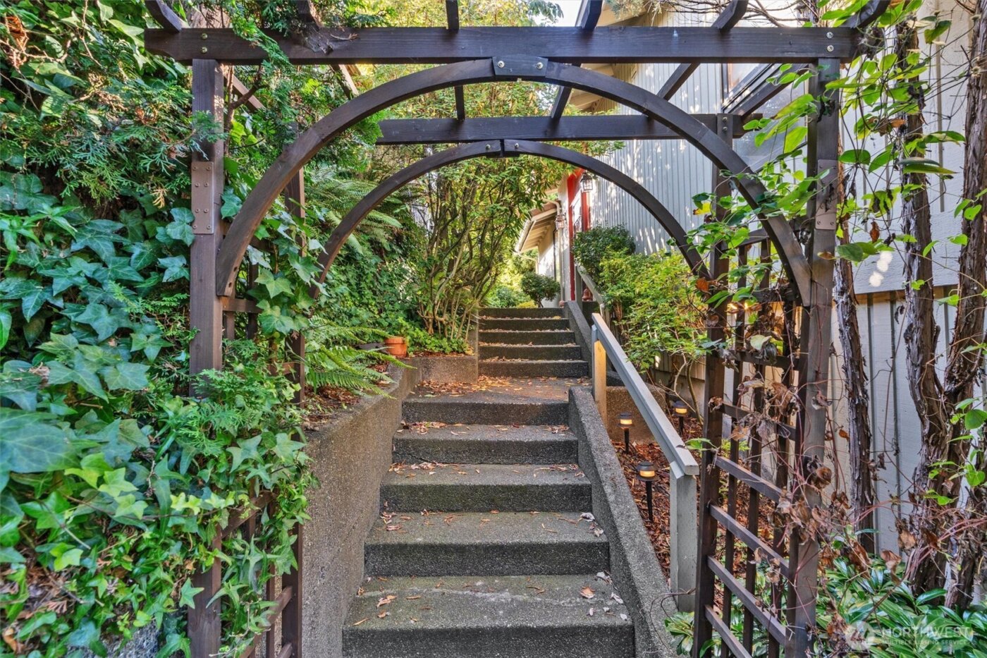 1928 Dumas Circle NE, Tacoma, WA 98422