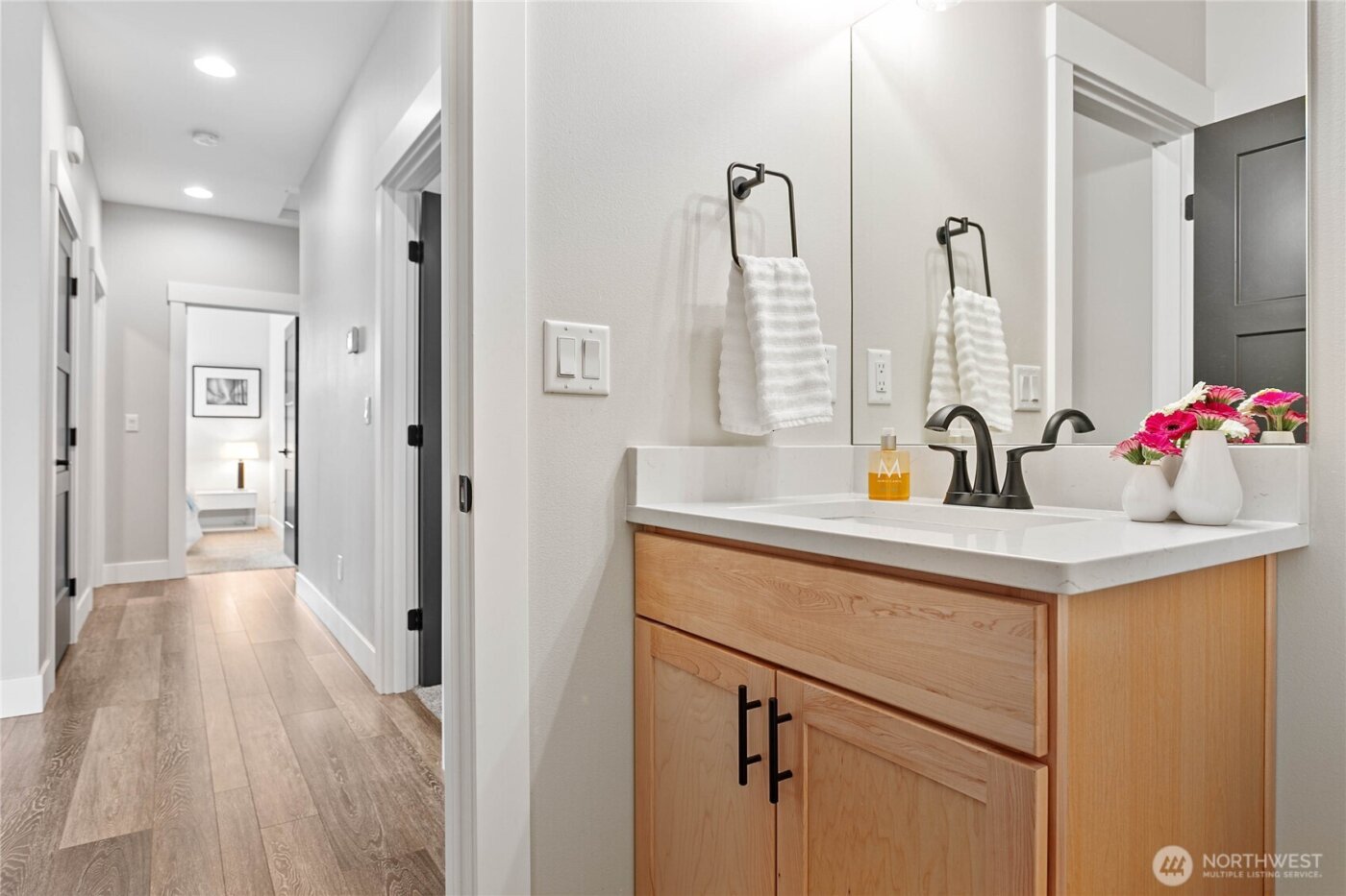 301 S Park Street , Lynden, WA 98264