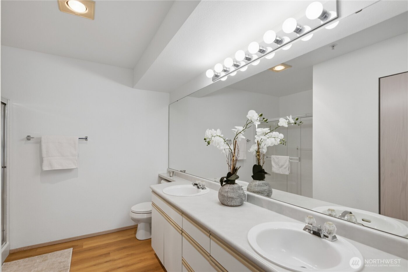 11130 SE 208th Street #H102, Kent, WA 98031