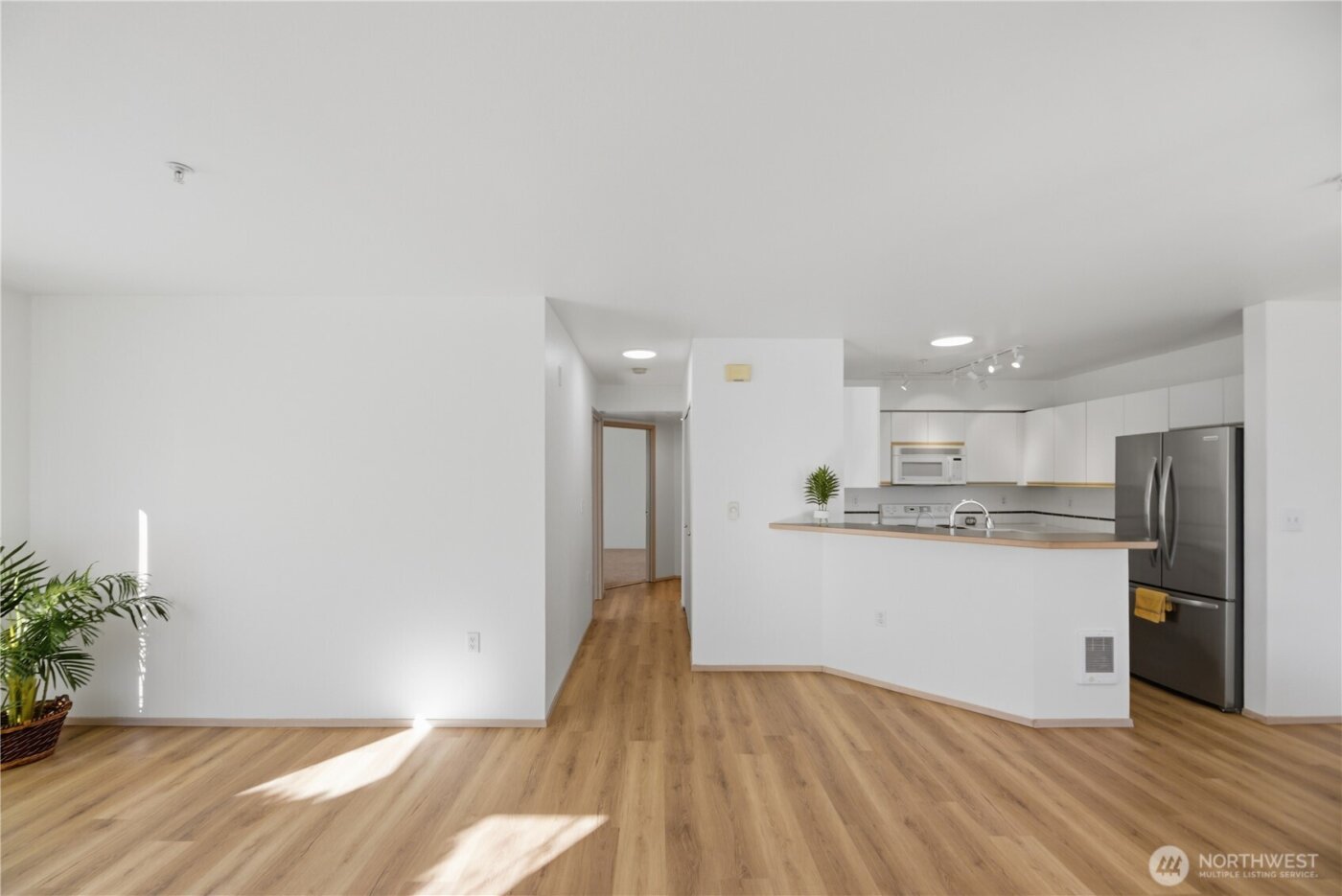 11130 SE 208th Street #H102, Kent, WA 98031