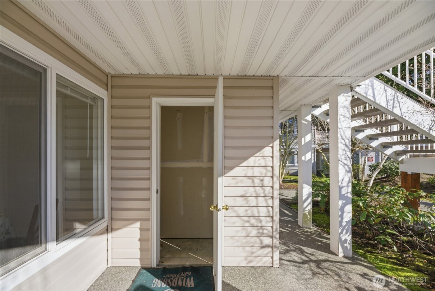 11130 SE 208th Street #H102, Kent, WA 98031