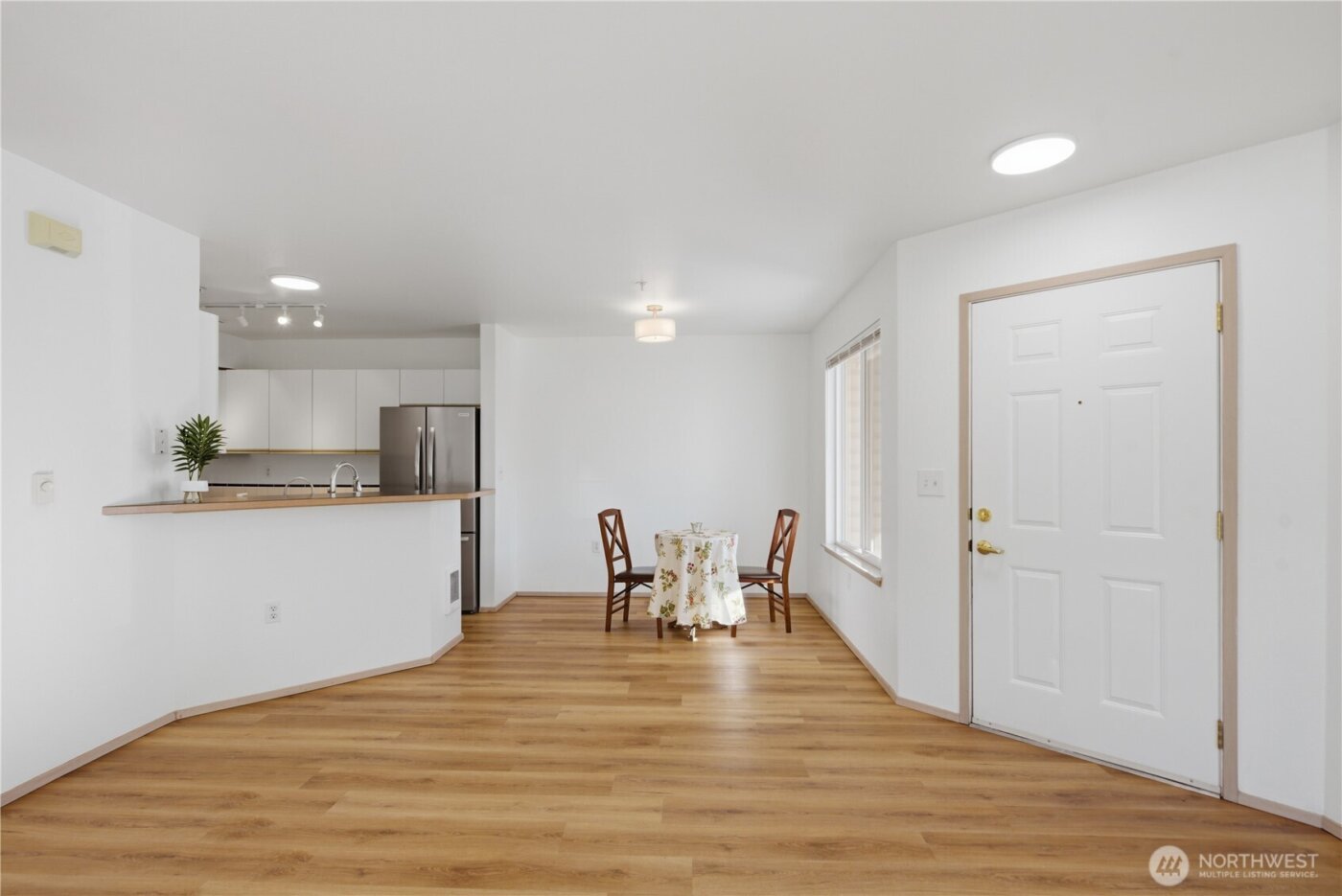 11130 SE 208th Street #H102, Kent, WA 98031