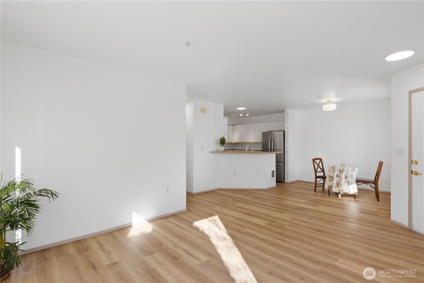 11130 SE 208th Street #H102, Kent, WA 98031