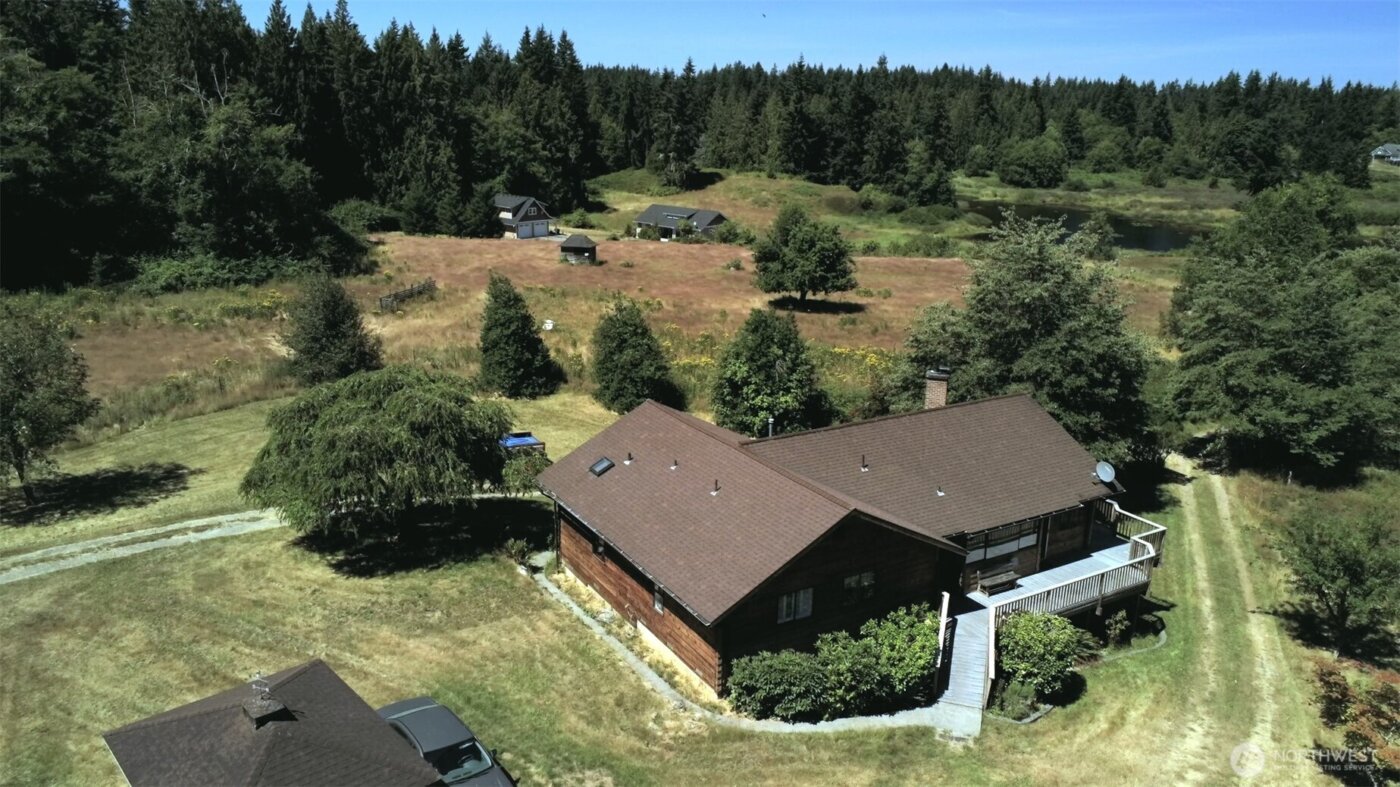 6255 Turkey Hill Road , Clinton, WA 98236