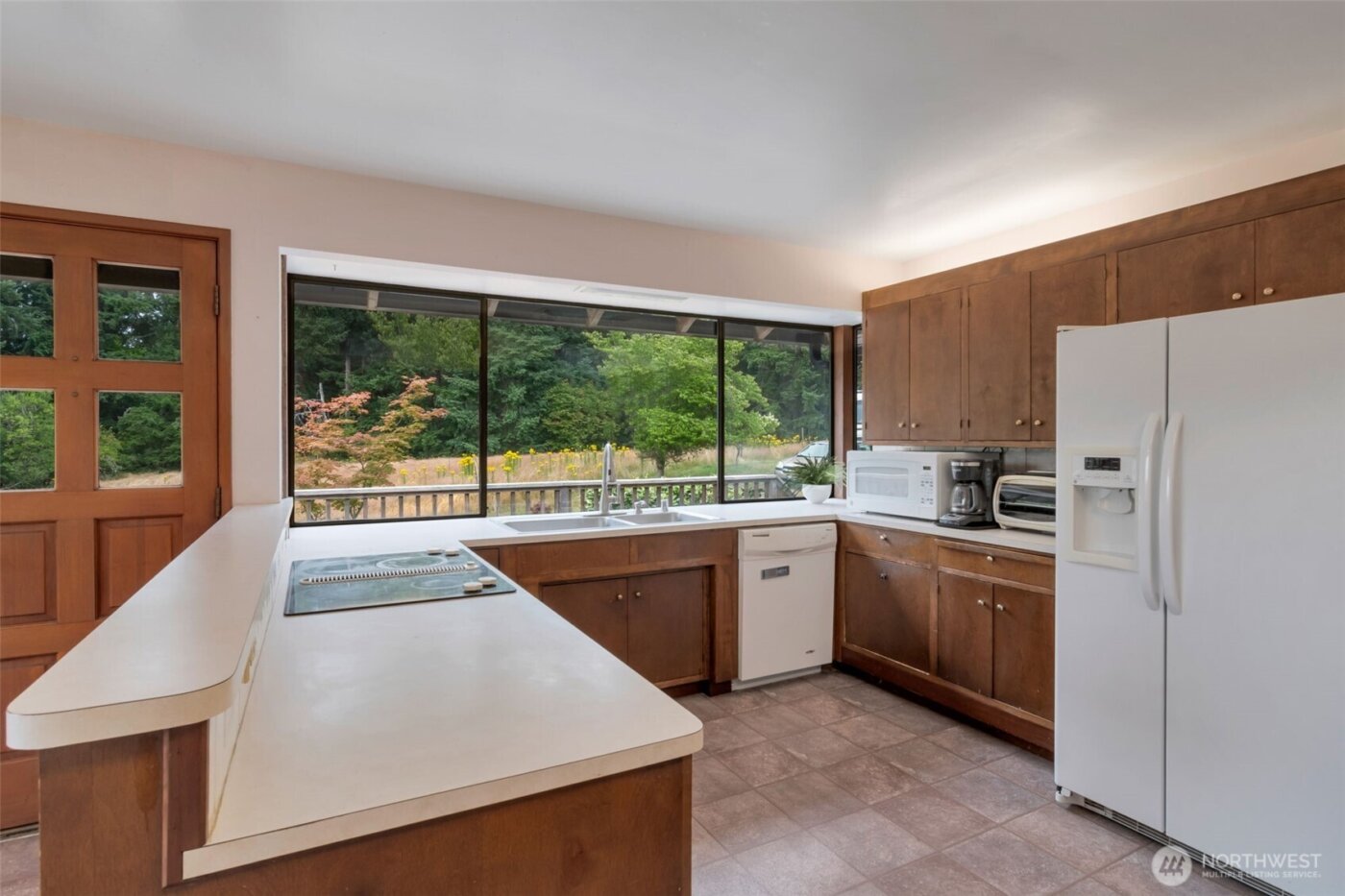 6255 Turkey Hill Road , Clinton, WA 98236