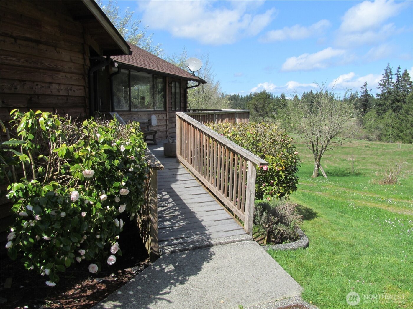 6255 Turkey Hill Road , Clinton, WA 98236