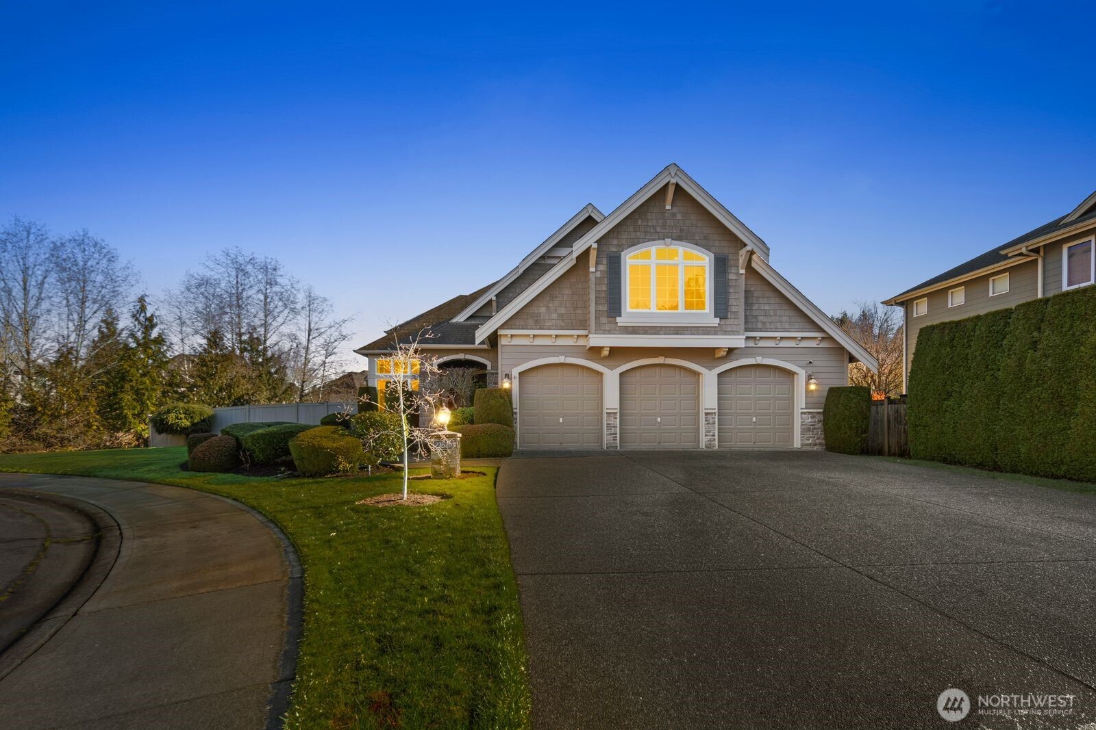 27520 SE 31st Place , Sammamish, WA 98075