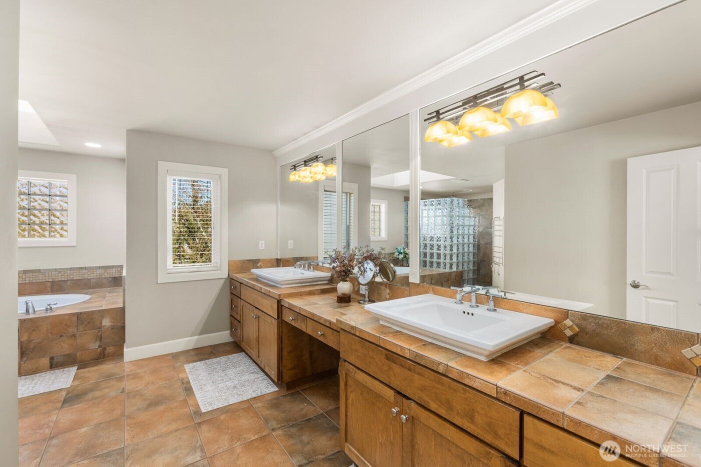 27520 SE 31st Place , Sammamish, WA 98075