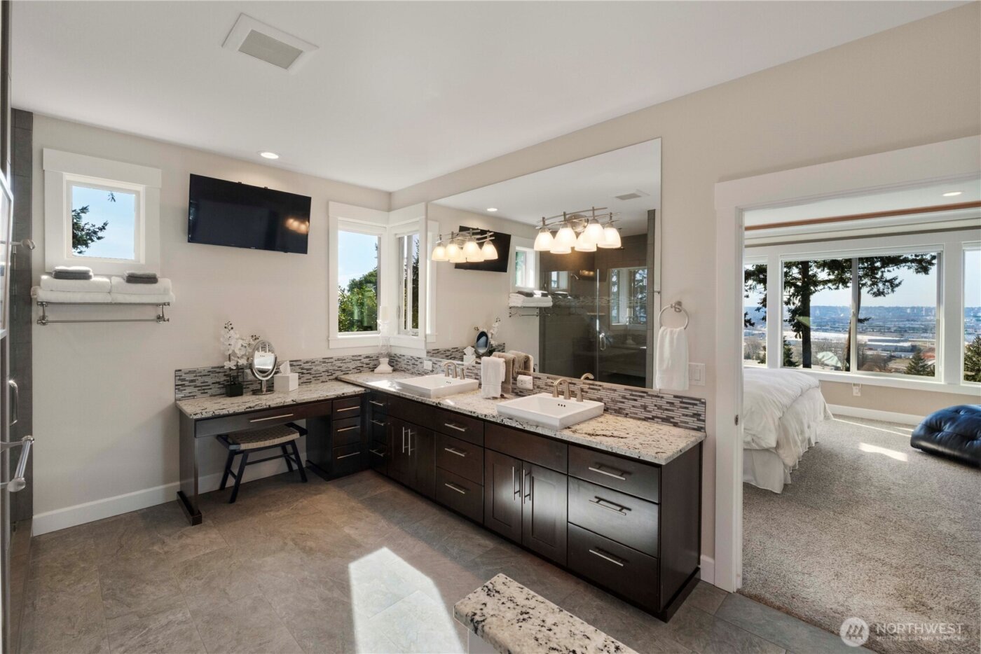 518 64th Avenue Ct East , Fife, WA 98424