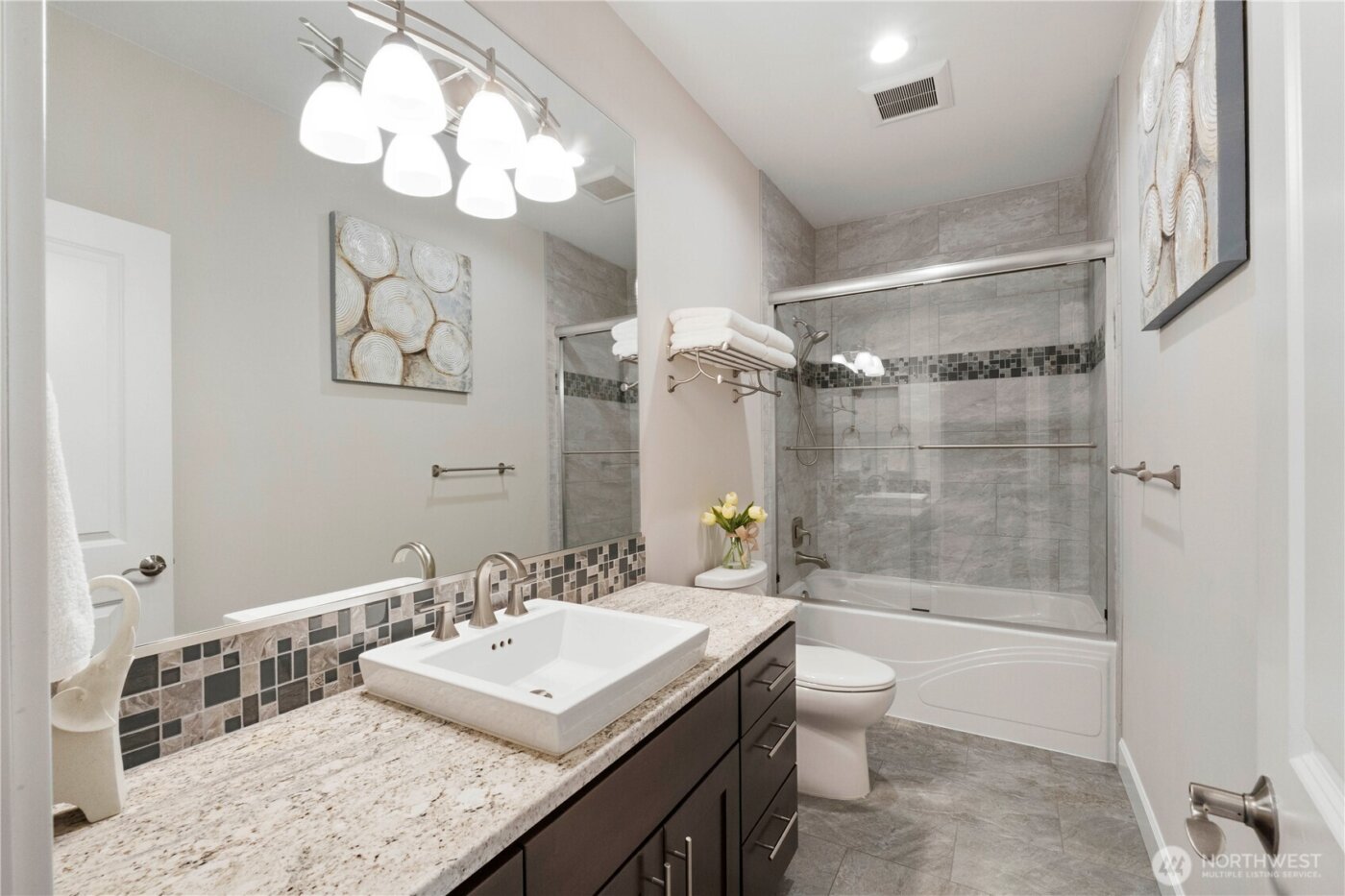 518 64th Avenue Ct East , Fife, WA 98424