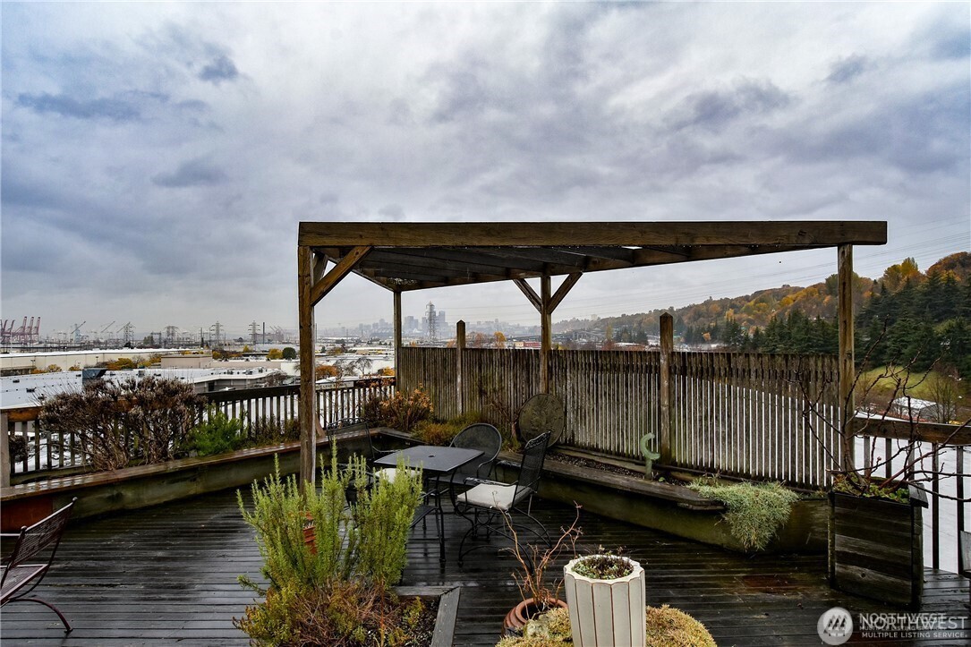 707 S Snoqualmie Street #2B, Seattle, WA 98108