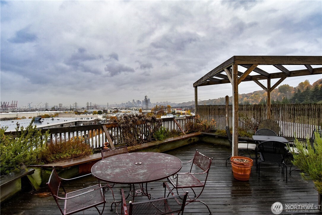 707 S Snoqualmie Street #2B, Seattle, WA 98108