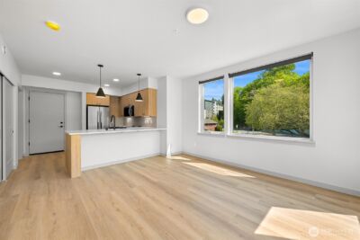 820 N State Street #521, Bellingham, WA 98225