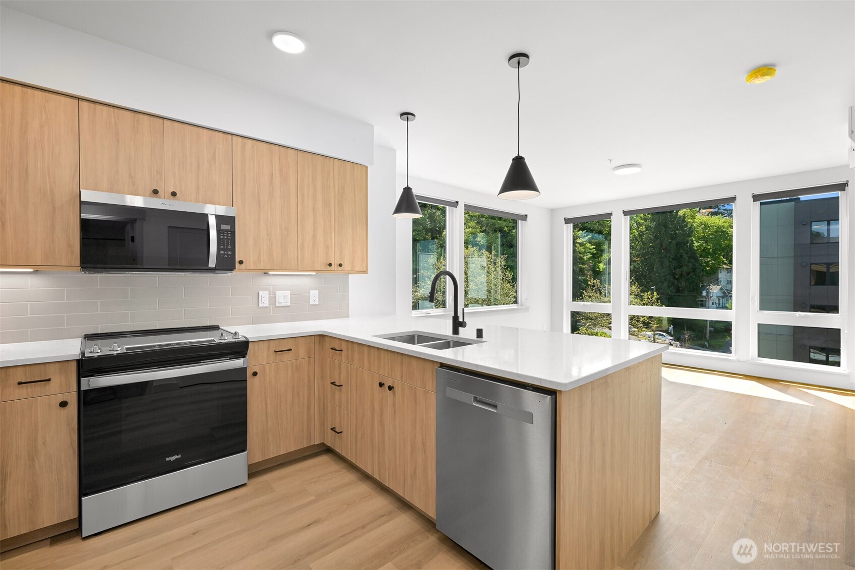 820 N State Street #521, Bellingham, WA 98225