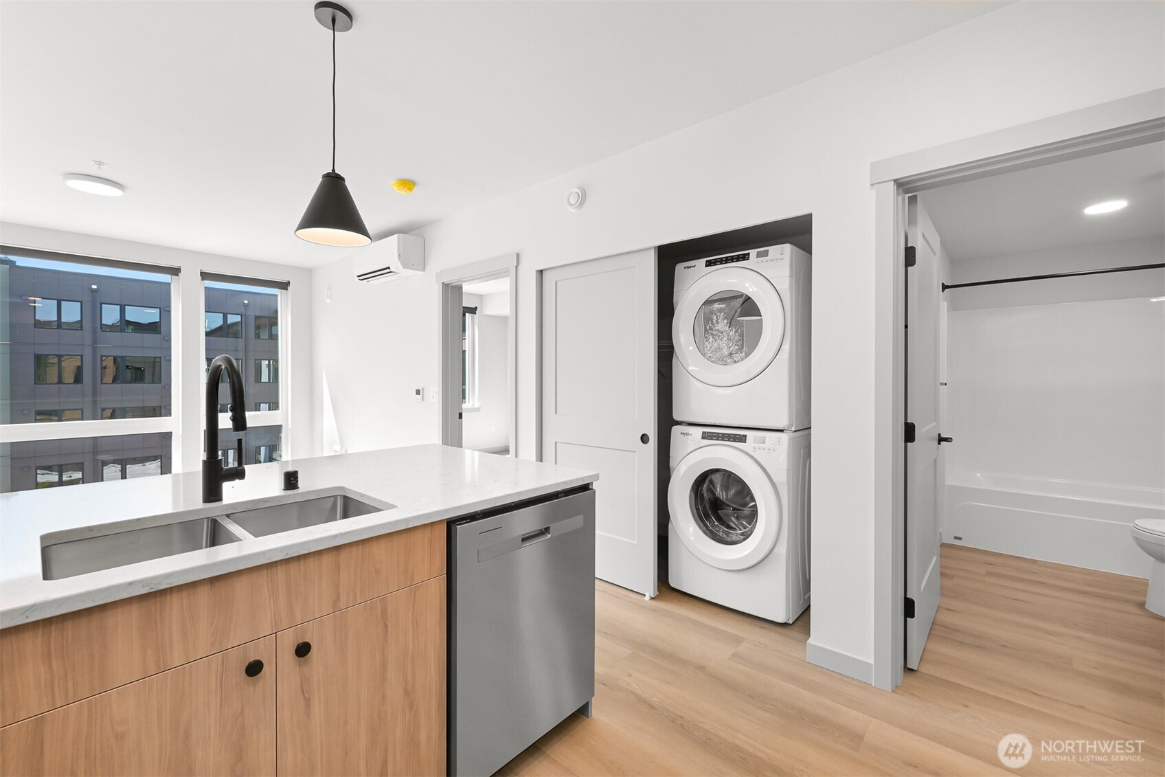 820 N State Street #521, Bellingham, WA 98225