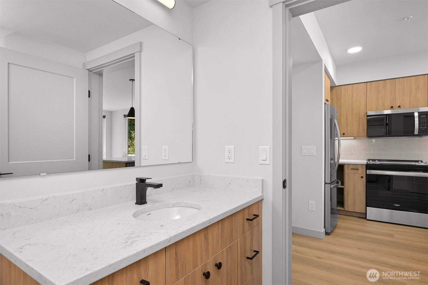 820 N State Street #521, Bellingham, WA 98225