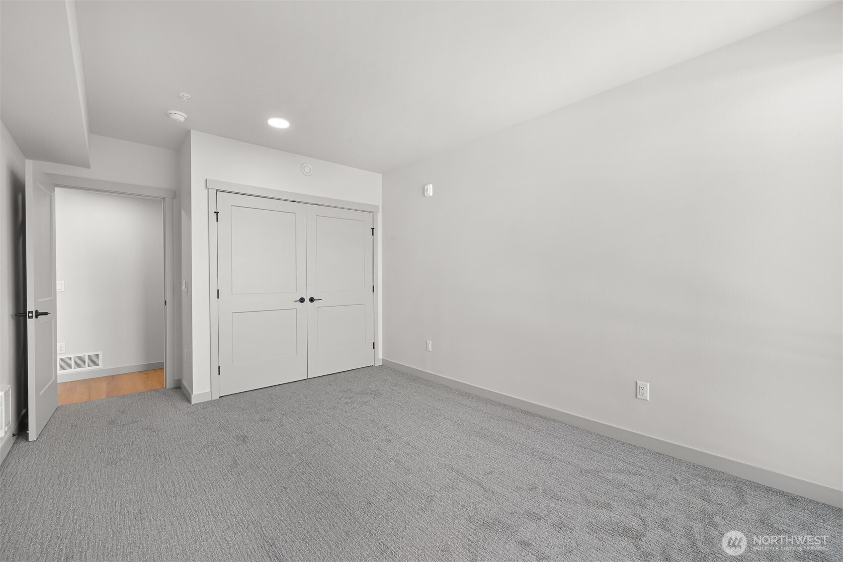 820 N State Street #513, Bellingham, WA 98225