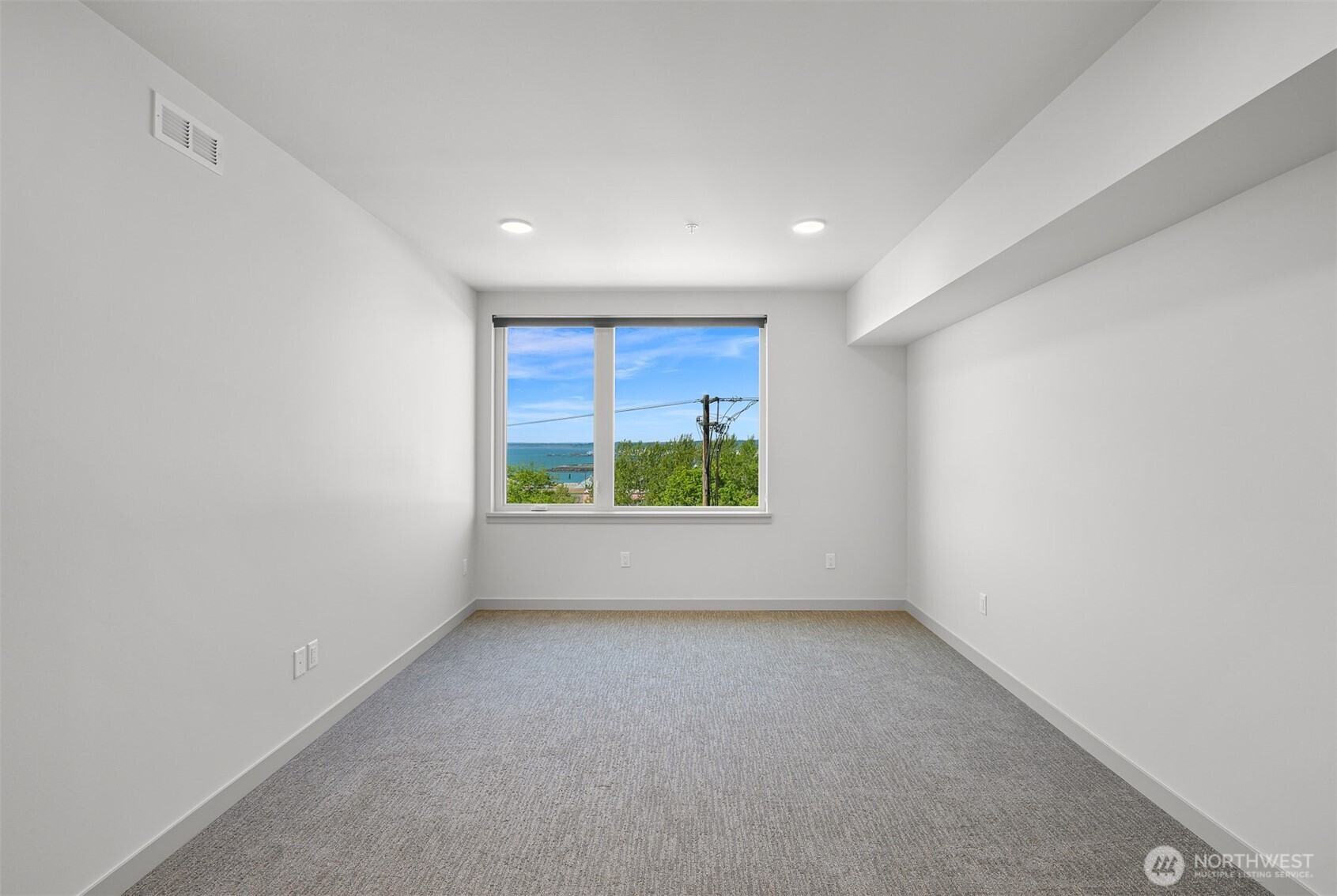 820 N State Street #513, Bellingham, WA 98225