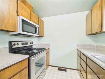 8911 14th Place SE, Lake Stevens, WA 98258 - Photo 12