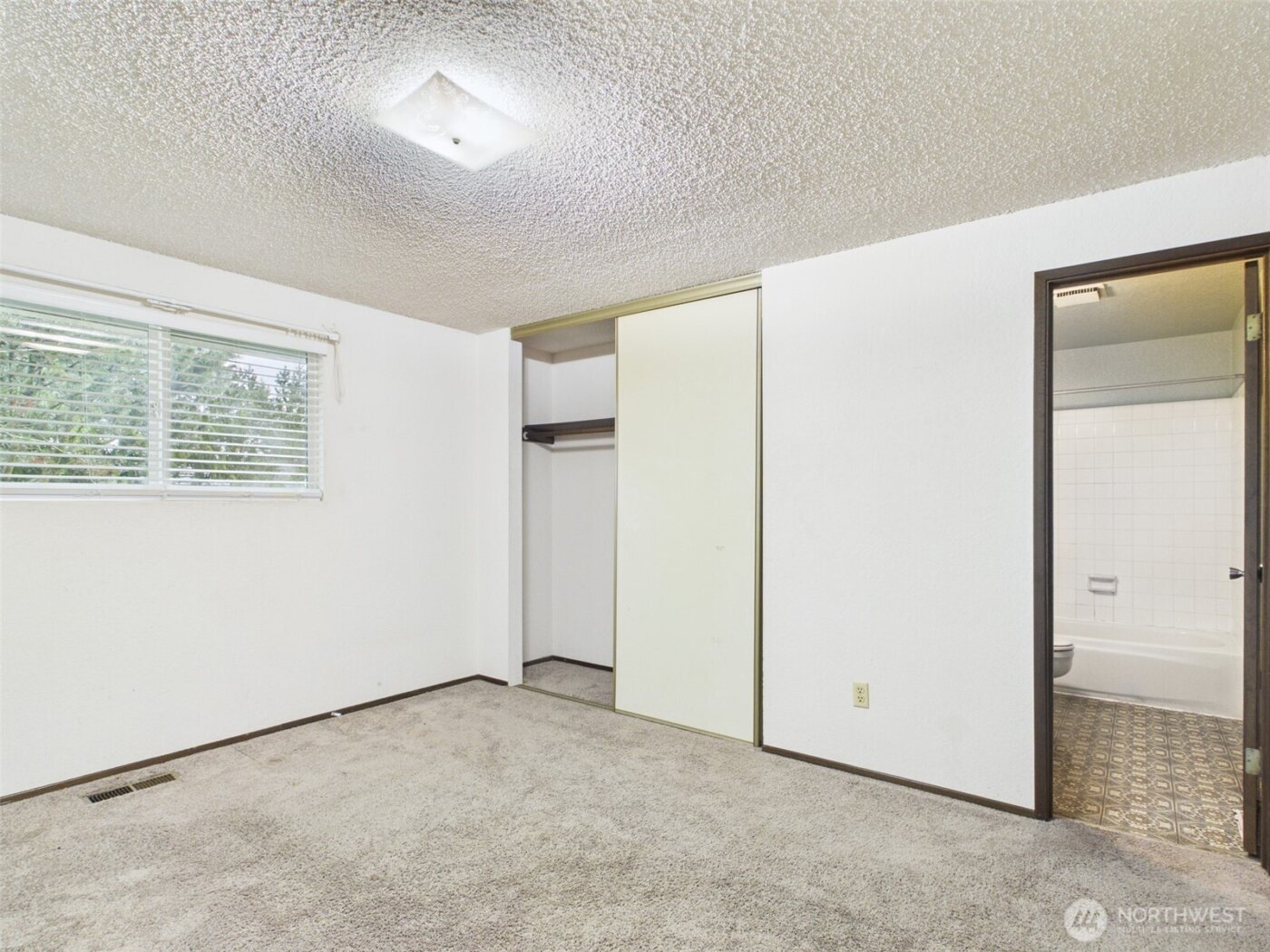 8911 14th Place SE, Lake Stevens, WA 98258