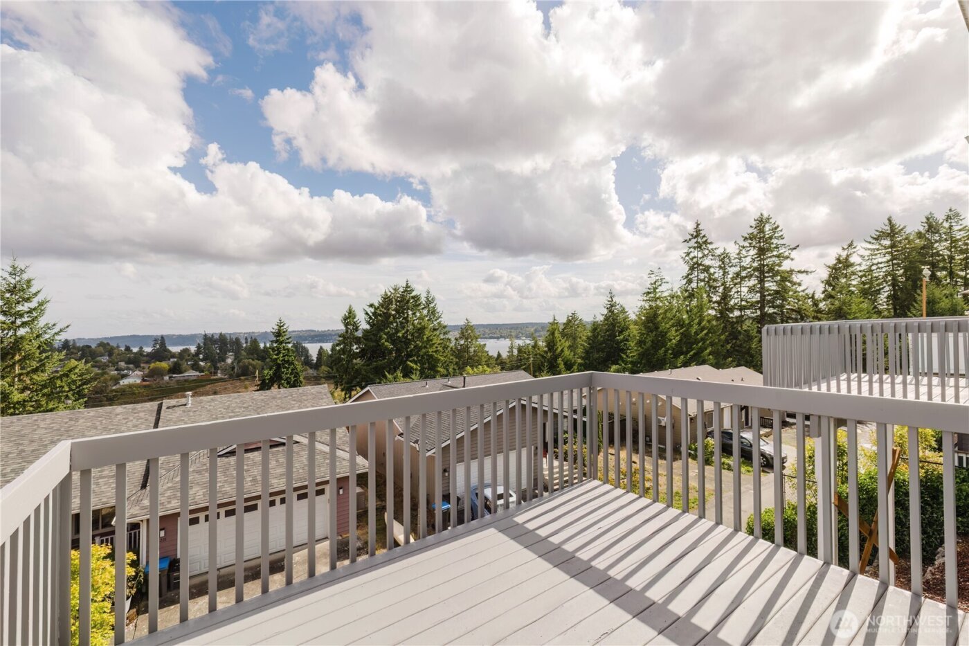 1210 Daniels Avenue , Bremerton, WA 98312