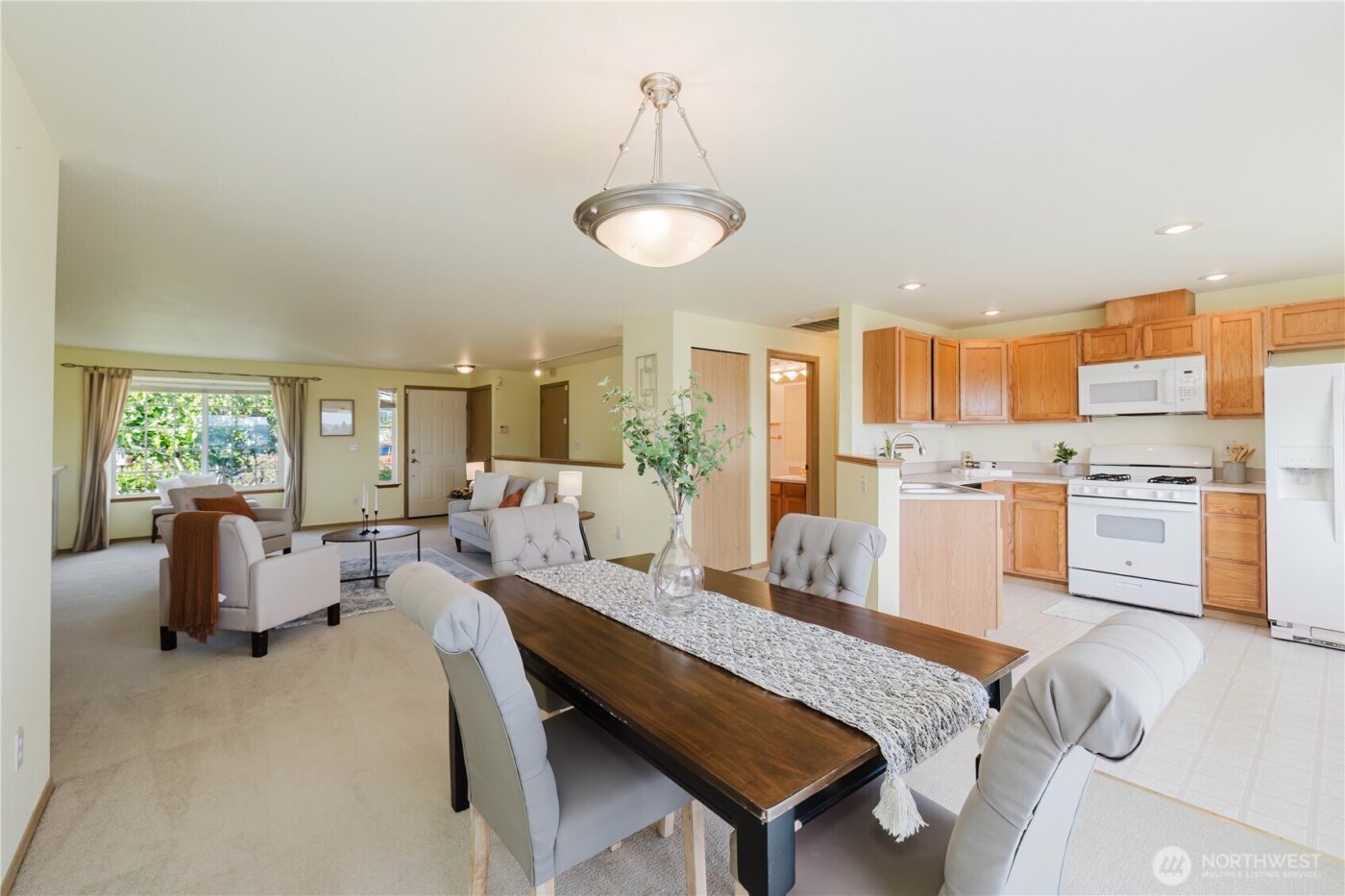 1210 Daniels Avenue , Bremerton, WA 98312