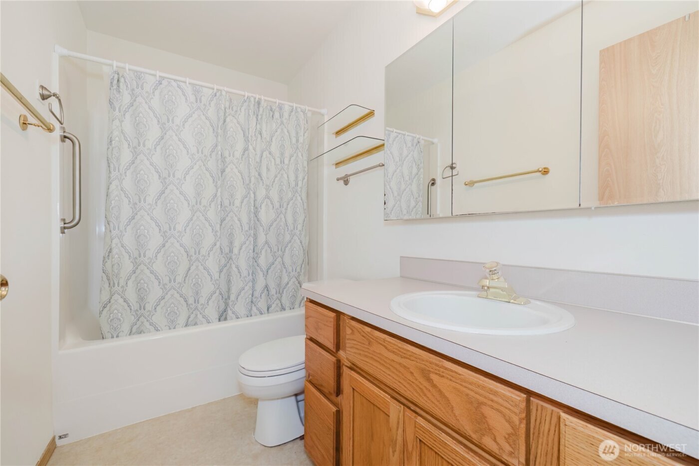 1210 Daniels Avenue , Bremerton, WA 98312