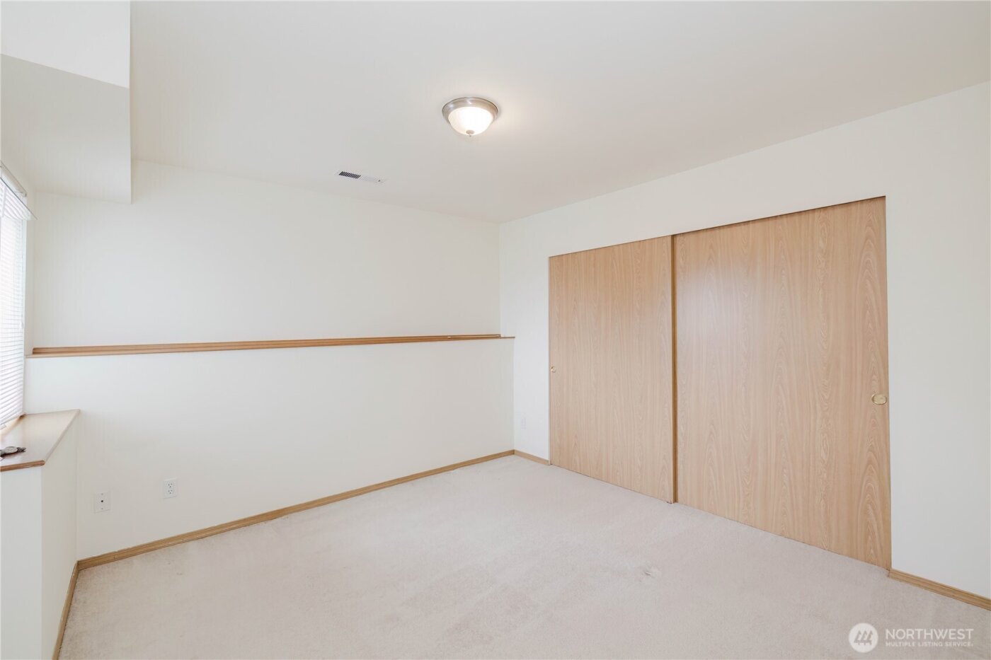 1210 Daniels Avenue , Bremerton, WA 98312