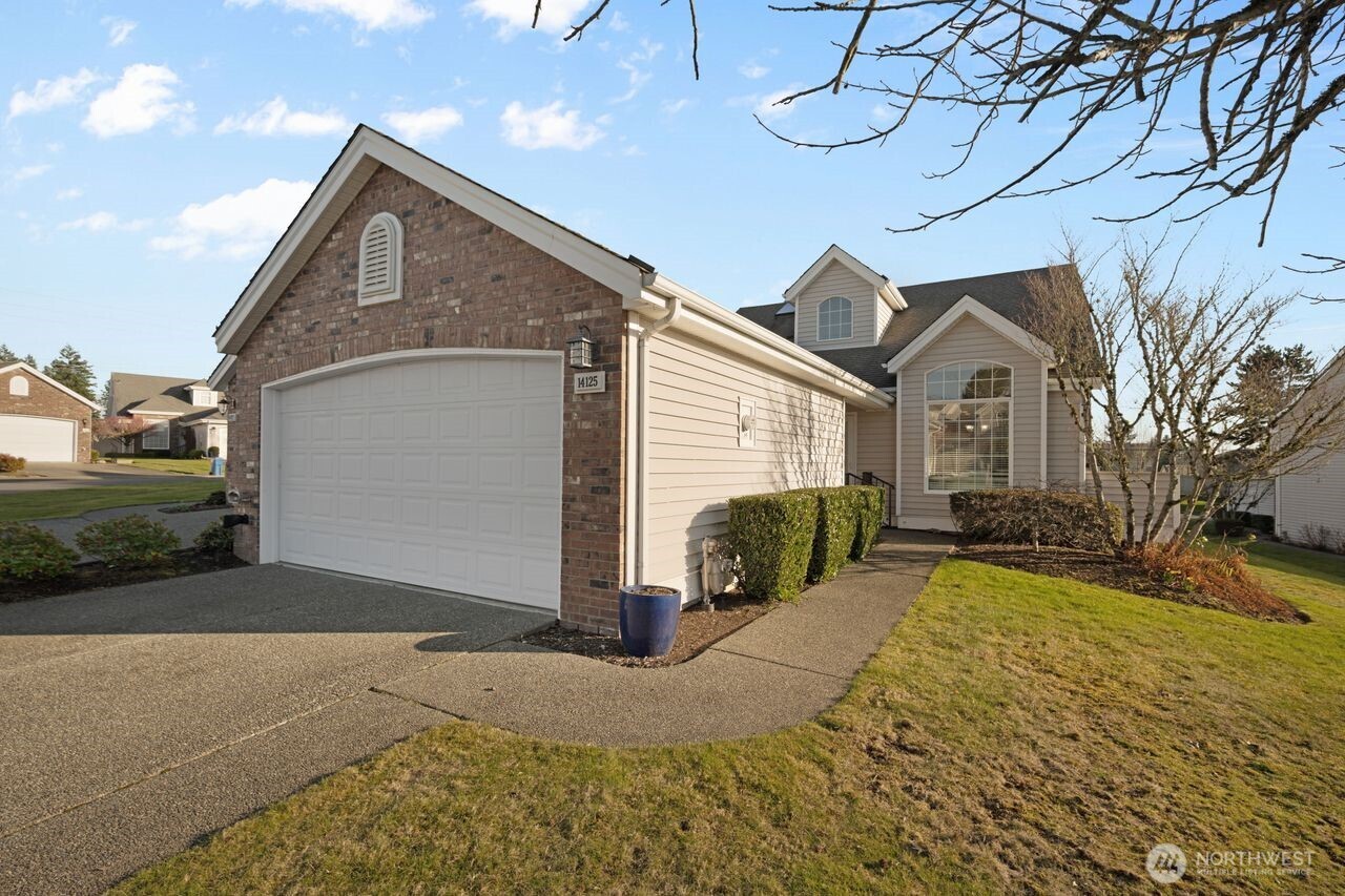 14125 SE 238th Lane , Kent, WA 98042
