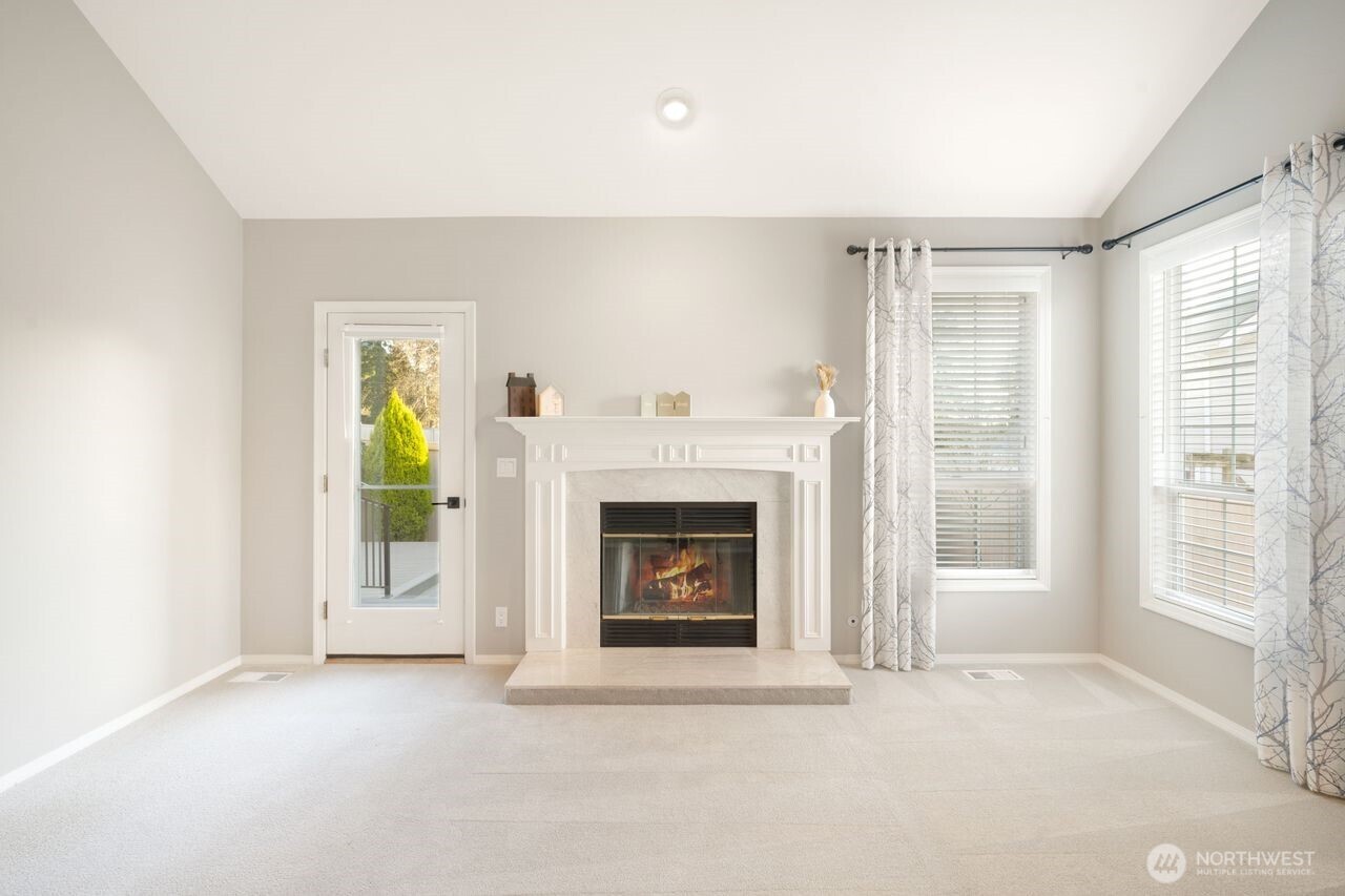 14125 SE 238th Lane , Kent, WA 98042