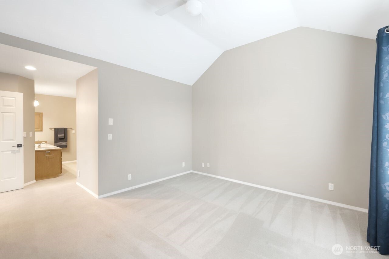 14125 SE 238th Lane , Kent, WA 98042