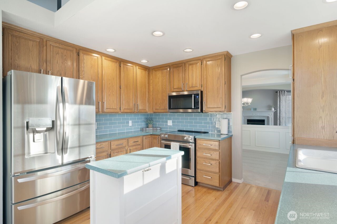 14125 SE 238th Lane , Kent, WA 98042