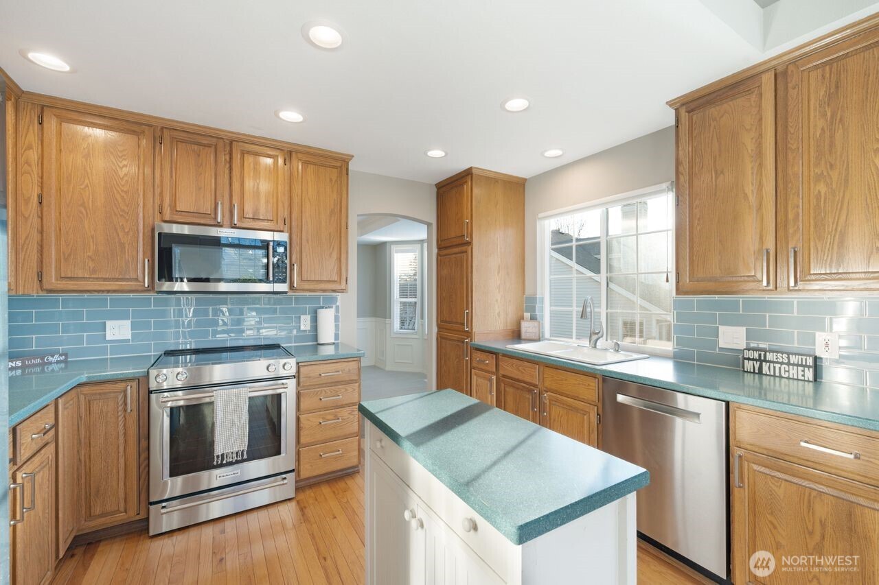 14125 SE 238th Lane , Kent, WA 98042