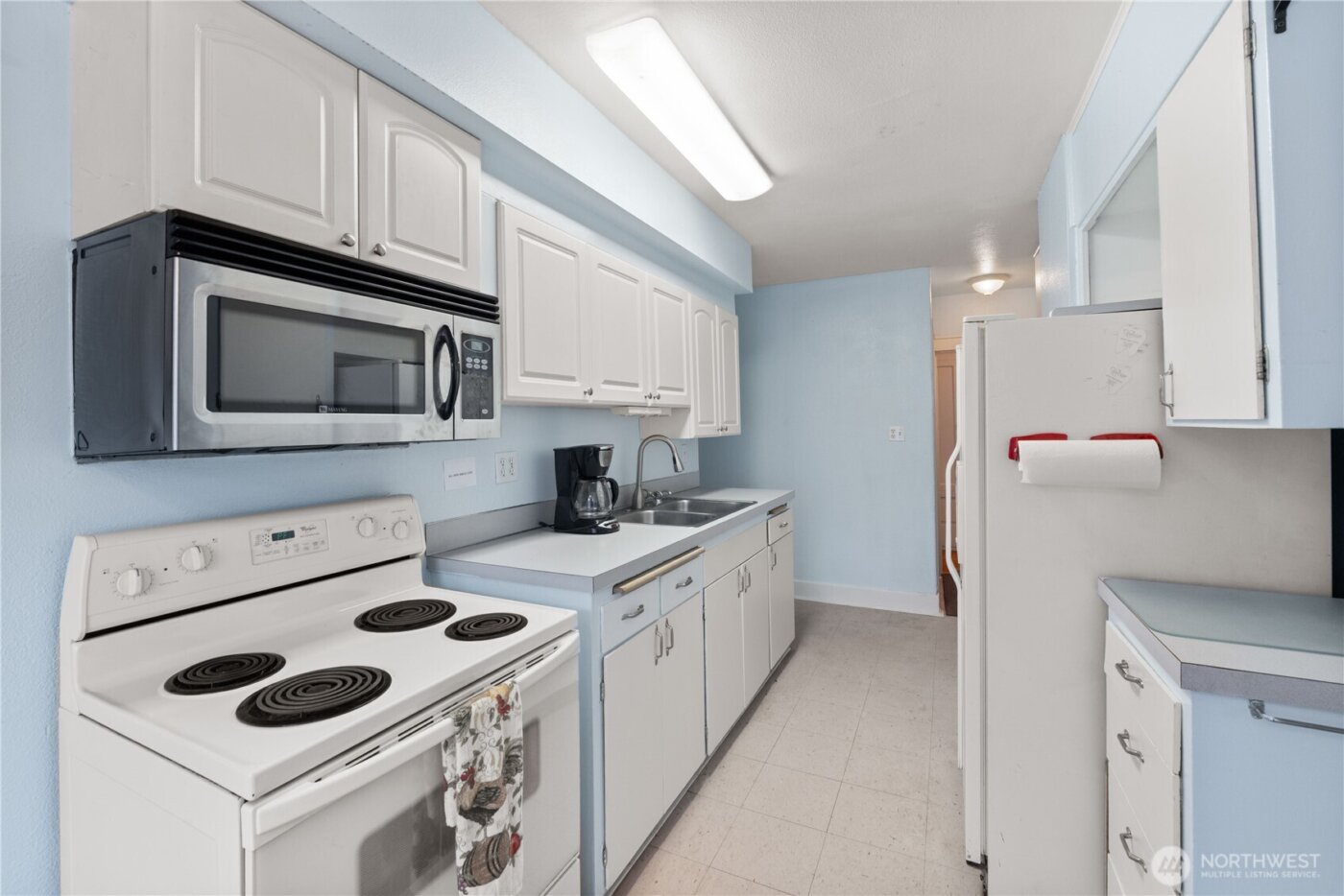 2814 Pioneer Way E, Tacoma, WA 98404