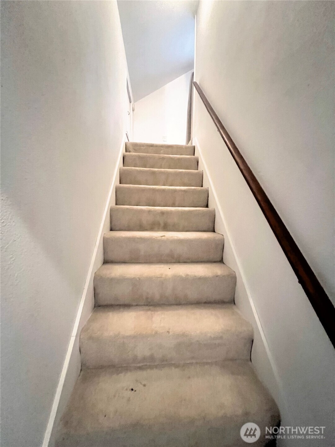 2814 Pioneer Way E, Tacoma, WA 98404