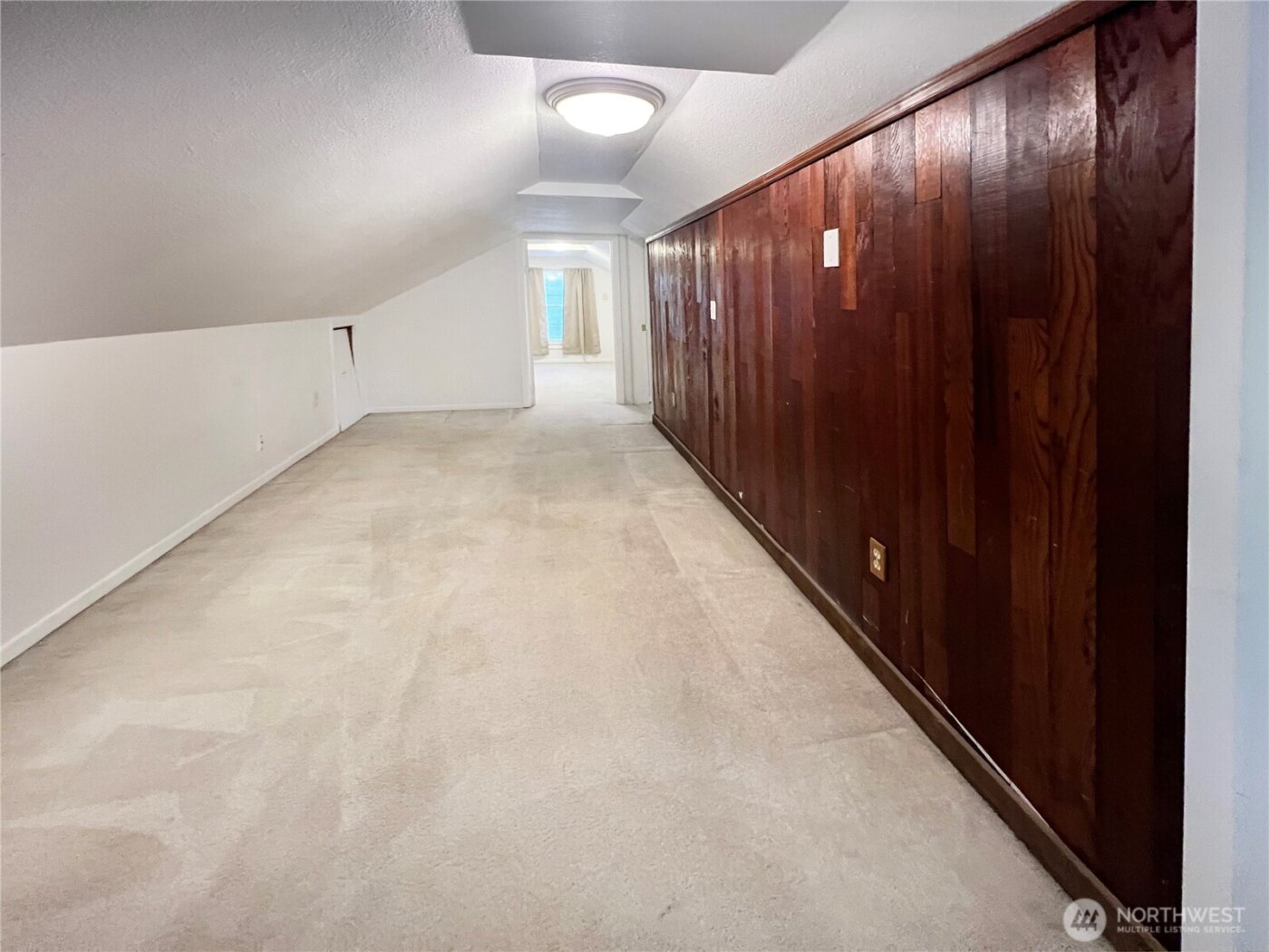 2814 Pioneer Way E, Tacoma, WA 98404