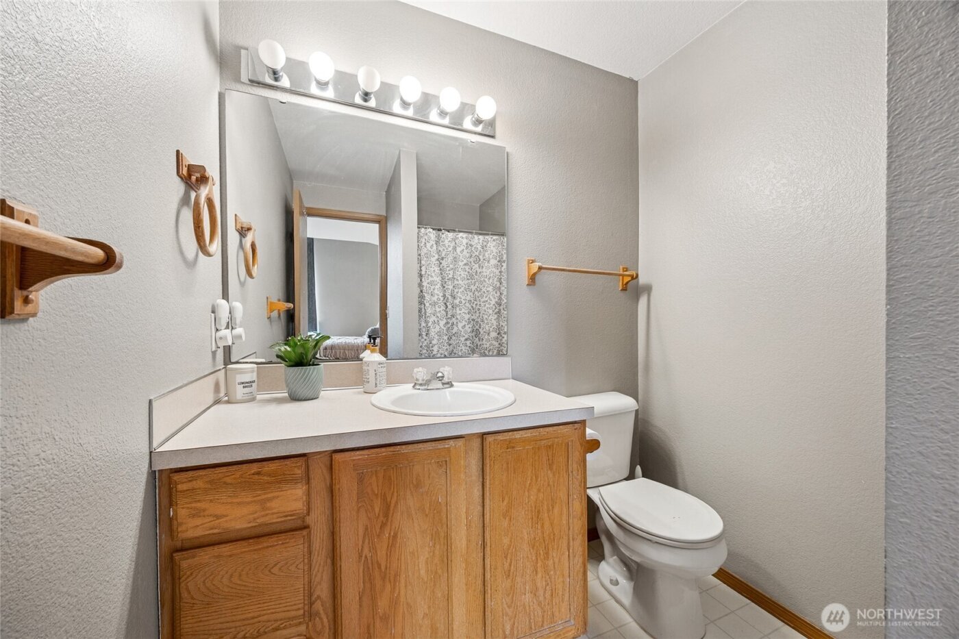 5603 James Street SE, Lacey, WA 98513