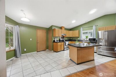 5603 James Street SE, Lacey, WA 98513 - Photo 7