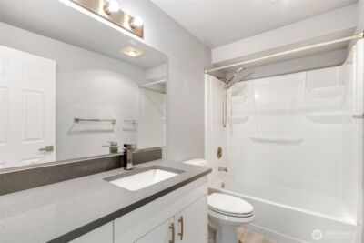 11944 SE 212th Place , Kent, WA 98031 - Photo 10