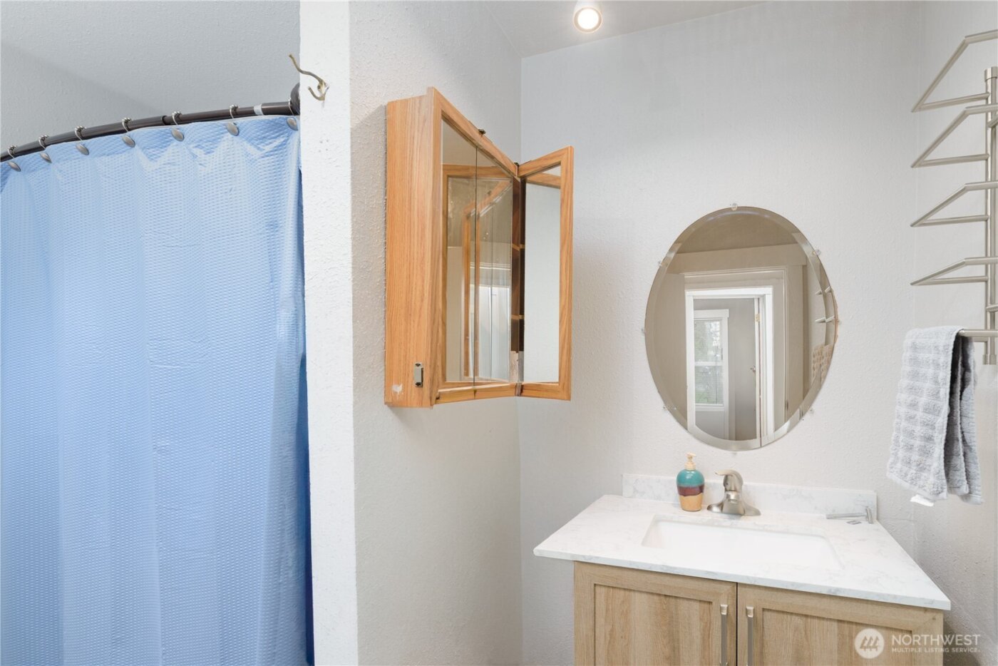 1031 W Glenwood St , Port Angeles, WA 98363